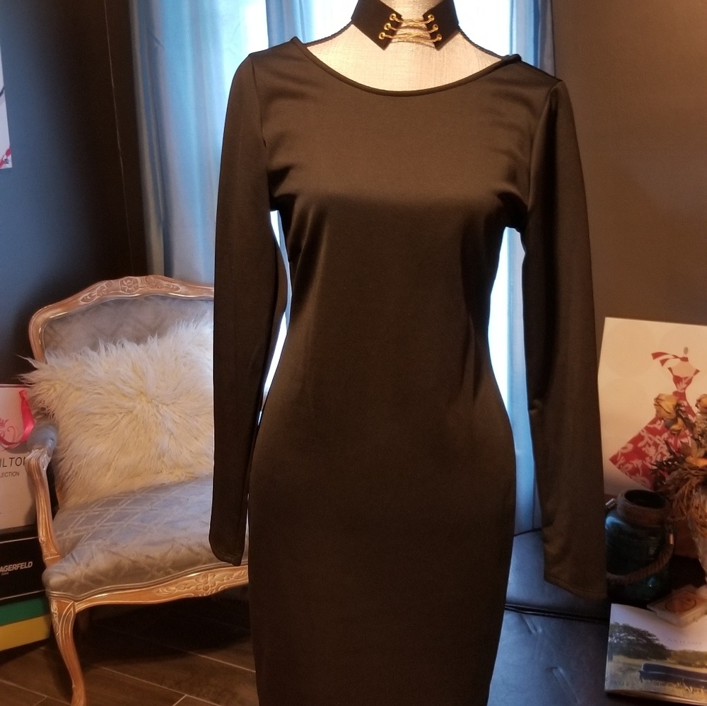 Basic black Dress - Picture 3 of 5